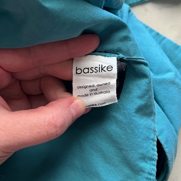 Bassike Knotted Poplin Crop Top - Picture 4 of 5